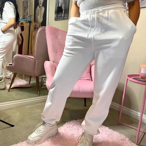 NWT Bobbie White Pocket Drawstring Joggers - Picture 10 of 14